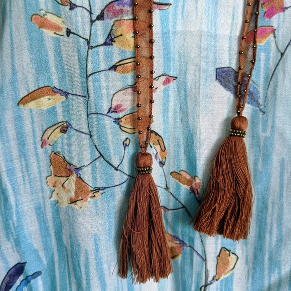 Aratta Sleeveless Top Neck Tie Closure Tassel Lightweight Floral Blue XL NWT - Picture 5 of 16